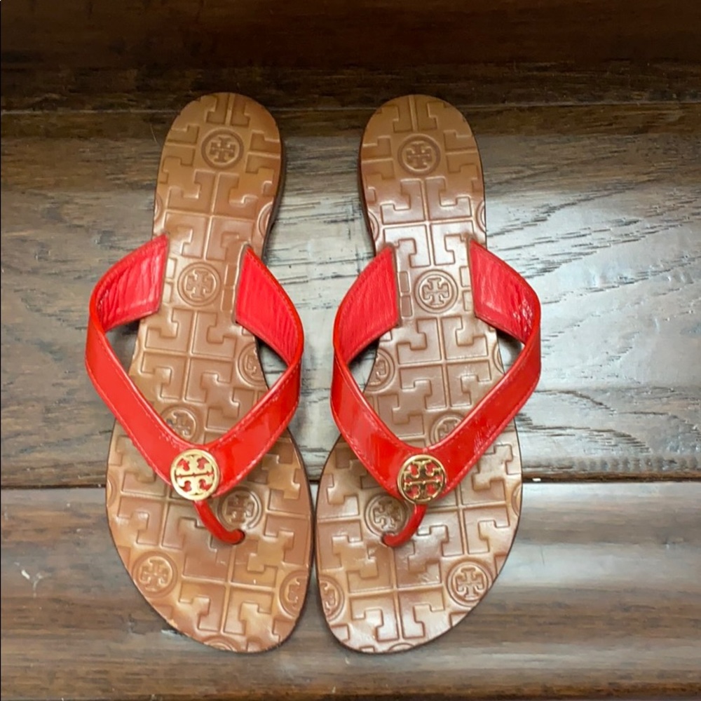 Tory Burch flip flips size 6
